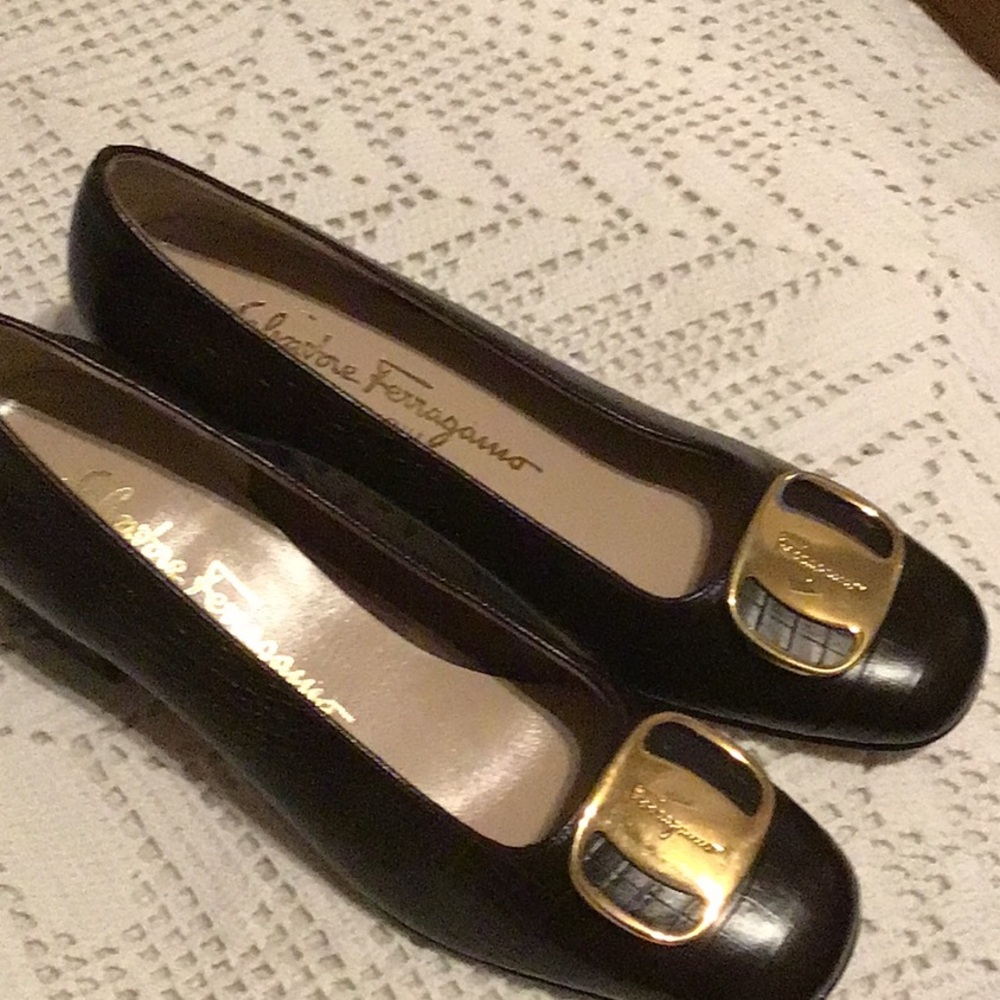 Salvatore Ferragamo Black and Gold Women's Shoes